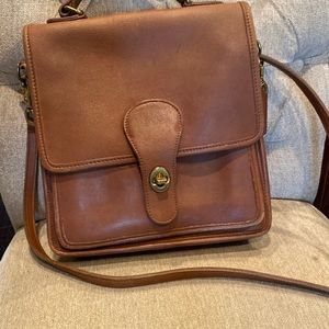 Vintage Coach Station Bag Brown Honey Leather
#5130